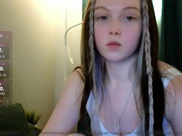 webcam girl small_blondee live cam image #6279419