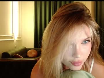 webcam girl bitter_moon live cam image #4034982