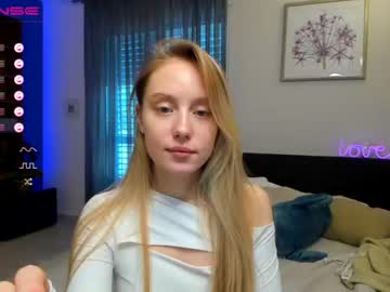 webcam girl amy_touch live cam image #3903193