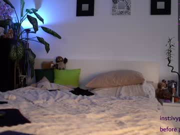 webcam girl kronniekray live cam image #1787377