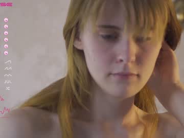 webcam girl aprilclark live cam image #4724348