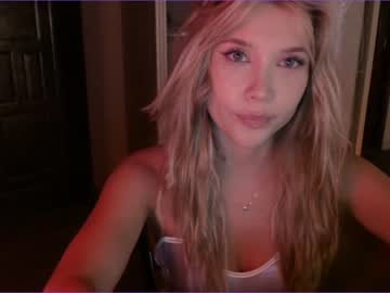 webcam girl bitter_moon live cam image #3232978