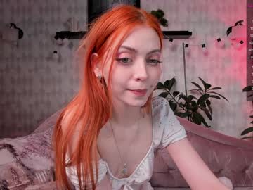 webcam girl lika_moon live cam image #3885441