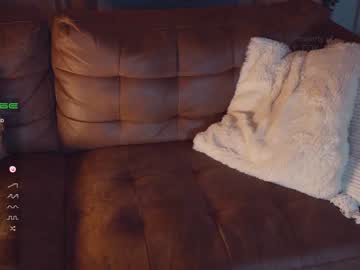 webcam girl emily_fox_official live cam image #3970876