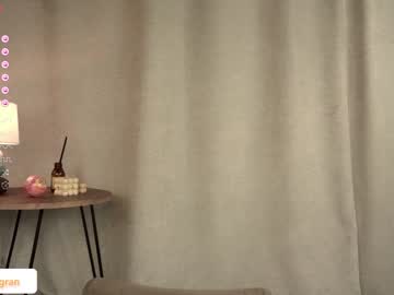 webcam girl my_eyes_higher live cam image #6894234