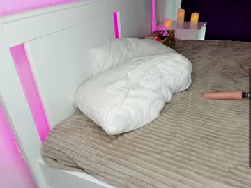 webcam girl alice_n_wooderland live cam image #2473343