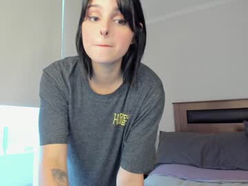 webcam girl yourfreakygirl live cam image #2393865