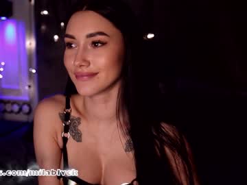 webcam girl miladenver live cam image #1018463
