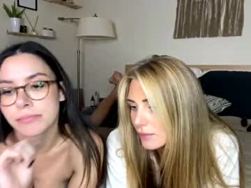 webcam girl theselina_kyle live cam image #1533541
