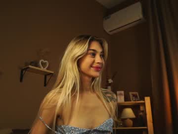 webcam girl cuteelsa_ live cam image #5498298