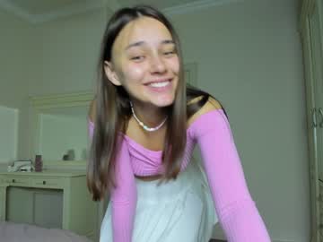 webcam girl eleonora_linn live cam image #2600770