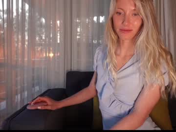 webcam girl my_lina live cam image #6644077