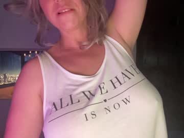 webcam girl kiradivine live cam image #2537093