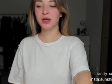 webcam girl sun_shine_baby live cam image #5337139