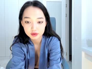 webcam girl lee_yoona live cam image #310035