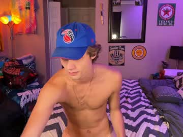 webcam man kjpeace live cam image #5111479
