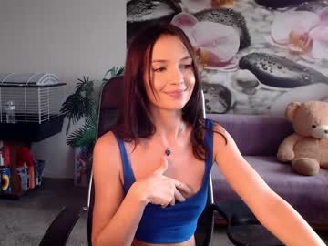 webcam girl jennycutey live cam image #2575770
