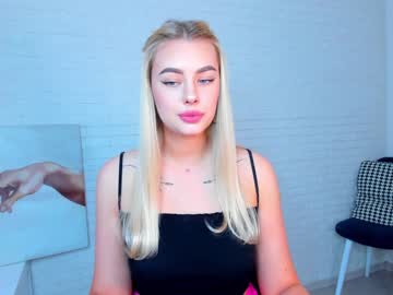 webcam girl 8a8y_nura live cam image #1821781