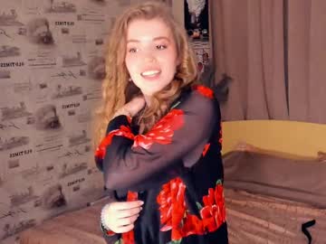 webcam girl chia_silver live cam image #7058646