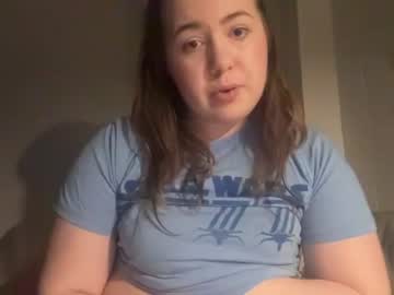 webcam girl yralliemae live cam image #1633528