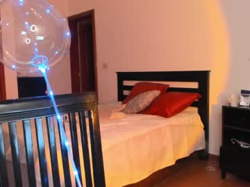 webcam girl linellali live cam image #3189639