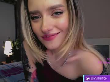 webcam girl _yvie_ live cam image #3594478