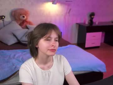 webcam girl judy_shake live cam image #7003716