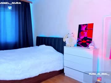 webcam girl 8a8y_nura live cam image #4436996