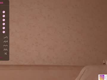 webcam girl bzzzme live cam image #5134883