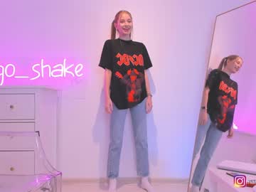 webcam girl mango_shake live cam image #468973