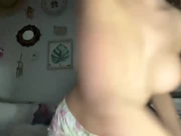 webcam girl xyleialuv live cam image #4221615