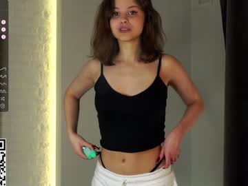 webcam girl a_whole_eternity live cam image #6871462
