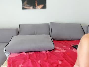 webcam girl sweetlexxxy19 live cam image #1111082