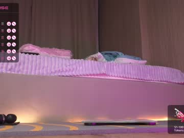 webcam girl queenelia live cam image #6254390