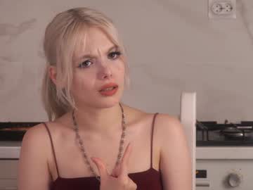 webcam girl hollisfinnell live cam image #7038607