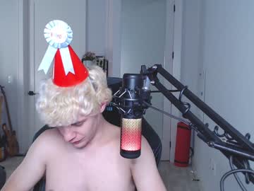 webcam man ironthud live cam image #2503440