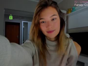 webcam girl crazzy_cherry live cam image #5798335