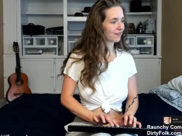webcam girl harperthefox live cam image #2457420