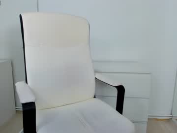 webcam girl ingridblondy94 live cam image #3730250