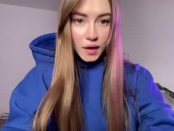 webcam girl strawberryjamx live cam image #3405969