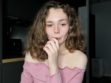 webcam girl mxxnsxsul live cam image #2579400