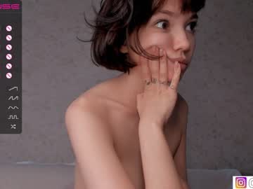 webcam girl bzzzme live cam image #5046572