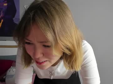 webcam girl ur_kawaii live cam image #4609628