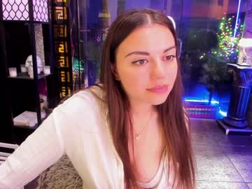 webcam girl alma_pearl live cam image #5282840