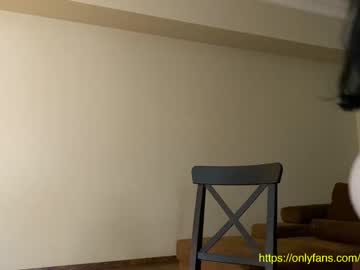 webcam girl maksin_cb live cam image #425005