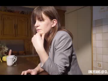 webcam girl claire_moulin live cam image #3538226