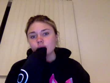 webcam girl cassidyyqueen live cam image #4422822