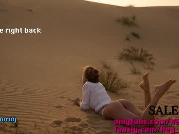 webcam girl heyhorny_cb live cam image #3228583