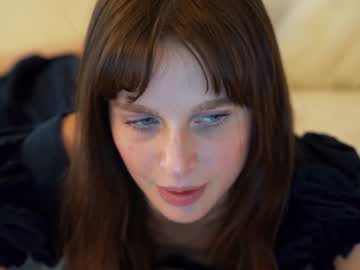 webcam girl ellaa91 live cam image #1270146