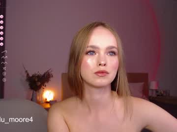 webcam girl lumoore live cam image #5471845
